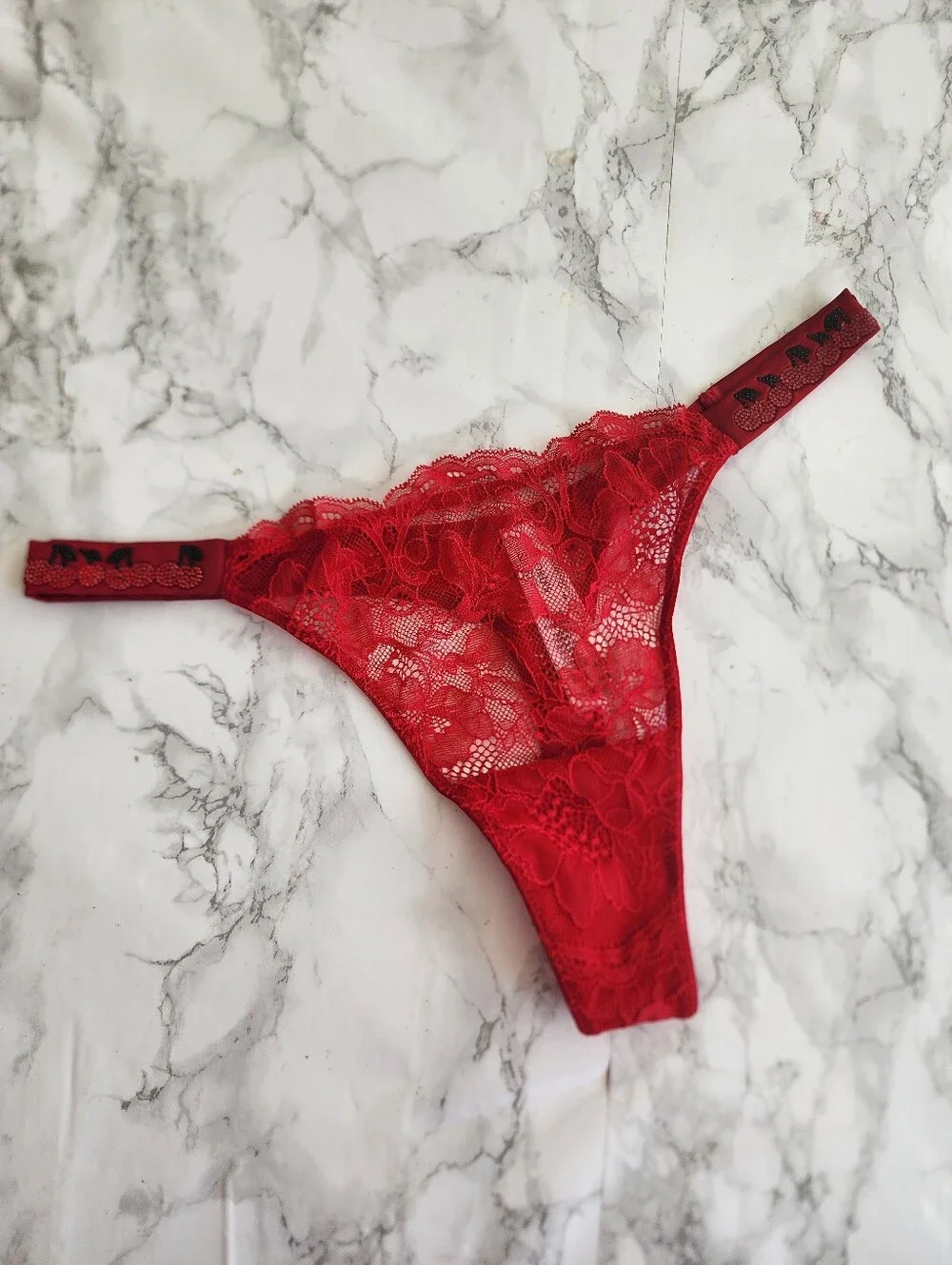 Victoria's Secret Lace Shine Rhinestone Strap Thong Panty M
